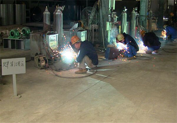 首屆焊工比武大賽現(xiàn)場